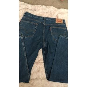 NEVER BEEN WORN men’s Levi jeans